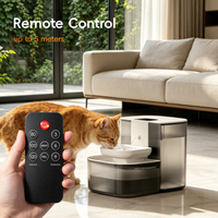 Fontaine à eau automatique portable MDC288 pour animaux de compagnie avec bol en céramique, composants en plastique, distribution programmée, séparation eau propre/sale, débit constant