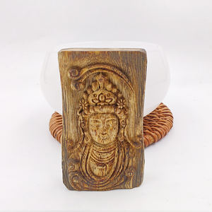 金南風水沈香観音彫刻 - Product Image 2