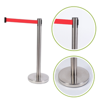 Poteau de guidage rétractable professionnel avec poteau de 63 mm de diamètre et base de 320 mm pour une indication de ligne stable