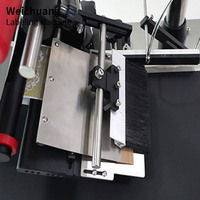 Machine d'étiquetage de table pour surfaces plates, sachets plats et pochettes plates
