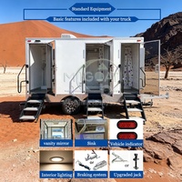 Remorque WC portable 3 postes blanche à double essieu avec douche intégrée et lavabo pour grande famille, grande capacité, location événementielle