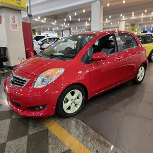 Toyota Yaris 2011 1.6G 프리미엄 대형 스크린 역 카메라 온라인 판매를 위한 성인 중고차