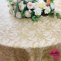 Nappe entièrement brodée Décoration de mariage d'hôtel Dentelle en maille Nappe de luxe Nappe de table à manger Housse anti-poussière en gaze