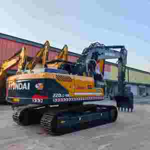 Excavatrice HYUNDAI 220LC-9S d'occasion en bon état, prix compétitif, moteur puissant, grande benne, train de roulement stable, à vendre - Product Image 6