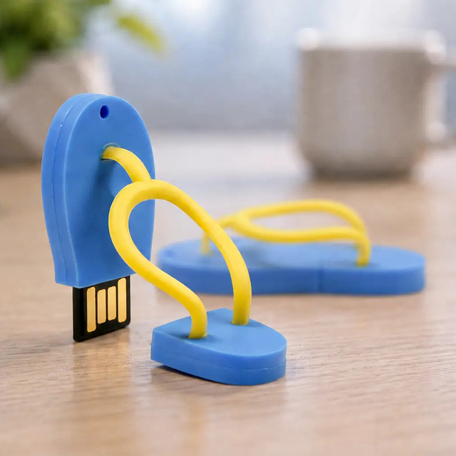 Cute Flip Flop Shaped Silicone USB Flash Drive Custom Logo Cartoon Pendrive 16GB 32GB 64GB 128GB for Souvenir Gifts