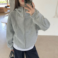 Sweat à capuche épais gris sophistiqué pour femme, collection automne/hiver, style décontracté rétro, coupe ample zippée, manteau sportif pour le quotidien