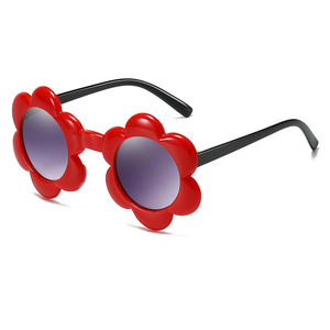 Lunettes de soleil ovales pour enfants, design floral, multicolores, lunettes de soleil tendance pour enfants, pour un usage quotidien, mignonnes - Product Image 1