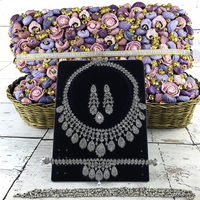 Collier de fleurs en cristal bleu foncé de luxe pour femmes magnifique pierres CZ complètes grande robe de mariée de fête ovale cadeaux de mariée pour dames