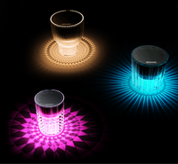 Altavoz RGB portátil de 5W con Bass Boost y Beat Sync Mode 12H Tiempo de reproducción para uso en exteriores/hogar con soporte OEM