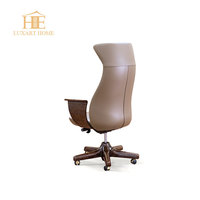 Chaise de bureau de direction pivotante haut de gamme en cuir à dossier haut, réglable en hauteur, pour bureau moderne et luxueux
