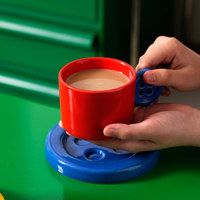 Tasse à café en céramique moderne originale avec bouton décoratif, soucoupe faite à la main, compatible lave-vaisselle et micro-ondes, haut de gamme et créative