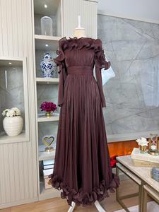 Vestido Abaya Formal para Mujeres Musulmanas, Estilo Modesto, con Pliegues 3D y Ribete de Encaje, Diseño Islámico de Dubái, Marca Loriya - Product Image 2