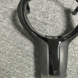 Pour BMW Série M F80 F82 F10 F06 F12 F13 F15 F16 M-sport F20 F22 F30 F31 F32 F33 F36 M-Sport Garniture de volant en fibre de carbone - Product Image 4