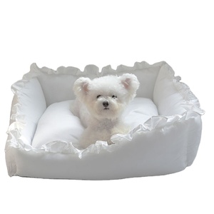Cuccia di Lusso per Cani e Gatti, Morbida e Traspirante in Cotone PP, Tappetino Calmante Lavabile, Comodo Letto per Animali Domestici con Piccolo Motivo Stampato - Product Image 1