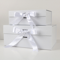 Boîtes cadeaux pliables élégantes blanches avec couvercle magnétique, logo personnalisé, sans stockage, petites, moyennes, grandes, avec ruban