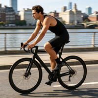 Cuissard de cyclisme tout noir à double flèche, respirant et à séchage rapide, avec logo personnalisable, grandes tailles