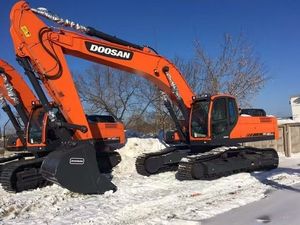 Excavadora hidráulica original DX420 a la venta Excavadora grande Coreana de servicio pesado en stock Excavadoras Doosan duraderas al mejor precio - Product Image 2