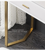 Ensemble de commodes modernes en cuir doré Mobilier de chambre à coucher Coiffeuse de maquillage moderne avec miroir lumière LED