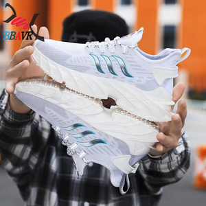 Chaussures de course décontractées légères pour hommes, respirantes, à semelle souple et antidérapante, pour usage quotidien, printemps-automne, en maille – Vente en gros - Product Image 5