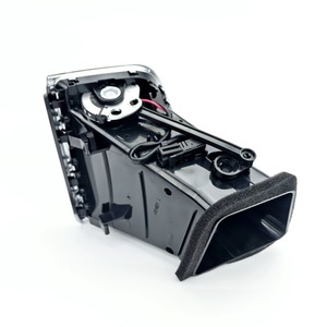 แผงช่องแอร์ Audi Q5 รุ่น 8R1820901 ช่องแอร์คอนโซลกลางแผงหน้าปัด  อะไหล่พลาสติก - Product Image 3