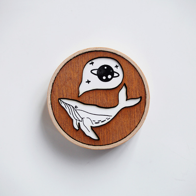 baleine couleur bois