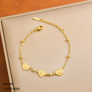 Leicht Luxuriöses Vielseitiges Anlaufbeständiges 18k Vergoldetes Edelstahl Zirkon Blumen-Schleifenanhänger Armband für Damen - Product Image 4