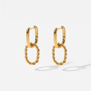Pendientes de Acero Inoxidable en Forma de U, Doble Aro, Chapados en Oro, con Diseño de Cuerda Trenzada - Product Image 1