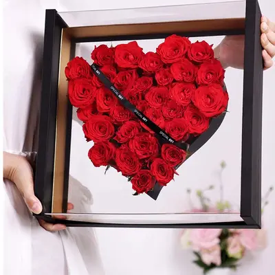 في مهرجان الجملة المنتج مربع الاكريليك مع شكل قلب زهرة هدية السماوية القلب صندوق زهور بانورامية شفافة مربع
