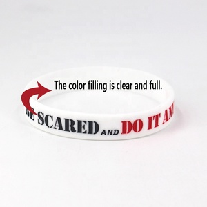 Bracelet en caoutchouc personnalisé avec logo de marque pour brasserie et vinicole, écologique, en gros, pour salle de dégustation, boutique de cadeaux, souvenir, en promotion - Product Image 6