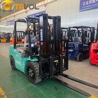 Forklift Listrik Tugas Berat 2.5 Ton 3 Ton dengan Suku Cadang Tambahan untuk Gudang