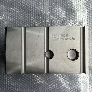 स्टॉक ट्रक इंजन में सभी स्पेयर पार्ट्स वेइचई wd615 इंजन <span class=keywords><strong>2</strong></span> वाल्व सिलेंडर हेड 61560040058 सिनोट्रूक हॉओ 336 371 के लिए - Product Image 4