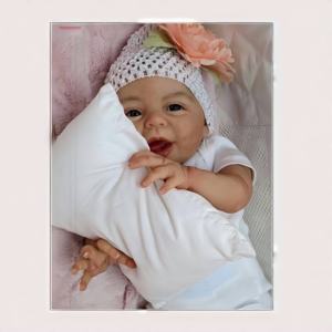 Bambola <span class=keywords><strong>Reborn</strong></span> da 22 Pollici di Alta Qualità Creazione Artistica per Bambini Piccoli Bebe Bambola <span class=keywords><strong>Reborn</strong></span> in Silicone Carina Bambole <span class=keywords><strong>Reborn</strong></span> in Silicone Vinilico - Product Image 5