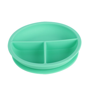 Assiette bébé en silicone avec compartiments et base à ventouse pour l'alimentation des nourrissons et des tout-petits, forme ronde rose - Product Image 4