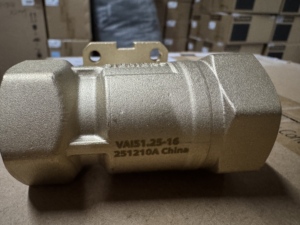 Vanne à boisseau sphérique industrielle à régulation de température VAI51.25, débit en % égal, prête pour l'automatisation CVC - Product Image 1