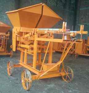 Sistema de Ruedas Metálicas para Construcción, Máquina Móvil para Fabricar Bloques de Hormigón, Tolva para Proyectos de Construcción a Pequeña Escala, Motor de 100 Toneladas - Product Image 3