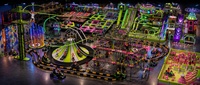 Équipement de centre de divertissement familial intérieur sur mesure : piste de karting, toboggan volcanique, parcours de cordes, trampoline pour enfants
