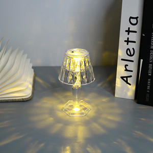 โคมไฟกลางคืน LED พลาสติกใสสีสันสดใสโคมไฟตั้งโต๊ะขนาดเล็กพร้อมกราฟิกพิมพ์ UV สำหรับตกแต่งบ้านและของขวัญห้องนอน - Product Image 4