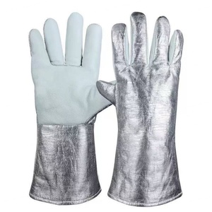 Gants de sécurité pour four industriel résistants à 350°C, isolés en feuille d'aluminium aluminisée avec feutre métaramide pour utilisation en four - Product Image 6