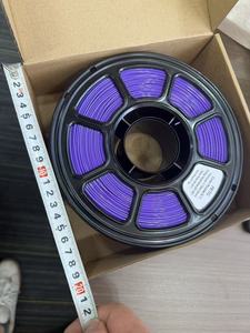 เส้นพลาสติก PLA คุณภาพสูง 1 กก. สีเดียว ขนาดเส้นผ่านศูนย์กลาง 1.75 มม. สำหรับการพิมพ์ 3 มิติ ด้วยเครื่อง FDM อุณหภูมิ 220 องศาเซลเซียส วัสดุบริสุทธิ์ 100% - Product Image 2