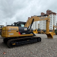 Excavatrice d'occasion Caterpillar CAT323D2L 23T, excavatrice sur chenilles d'occasion du Japon avec moteur