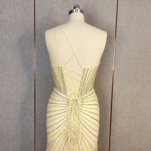 Luxuriöses Gelbes Modisches Elegantes Schlankes <span class=keywords><strong>Maxi</strong></span>-Abendkleid für Damen mit Perlen und Netzstoff - Product Image 6