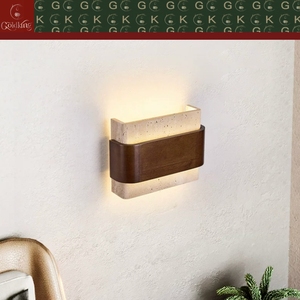 Lámpara de Pared para Dormitorio GOLDKING, Estilo Sándwich de Travertino Beige con Banda de Nogal, Iluminación Superior e Inferior, Fabricante OEM ODM Directo de Fábrica - Product Image 4