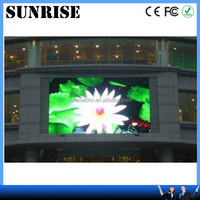 La marche humaine panneau d'affichage numérique led panneau écran portable panneaux d'affichage led extérieur double défilement led panneaux solaires