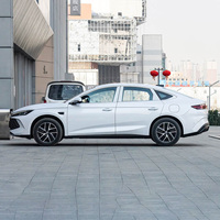 BYD Qin L DM-i 2025 Berline Hybride Rechargeable 120 km Recharge Rapide Autonomie 2100 km Véhicule à Énergie Nouvelle Prix Direct Usine Chine Conduite à Gauche