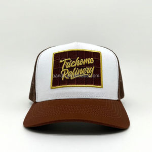 Casquette Trucker Snapback personnalisée bicolore avec patch chocolat brodé <span class=keywords><strong>en</strong></span> trichome et dos <span class=keywords><strong>en</strong></span> maille pour marques <span class=keywords><strong>de</strong></span> mode - Product Image 2
