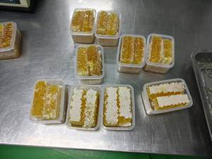 יצרן לספק מזון בתפזורת מזון כיתה מסרק דבש תוספת טבעי מכירה חמה 100% דבש גולמי טבעי טהור - Product Image 6