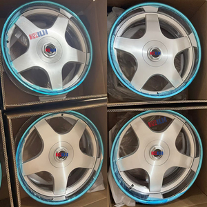 ล้อฟอร์จขนาด 24 นิ้ว ล้ออัลลอยด์อะลูมิเนียมสีเงินขัดเงา 5x4.5/4.75 ล้อฟอร์จ - Product Image 5