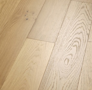 Custom Top Sale Mehr schicht iger Holzfußboden Eiche Click 12MM Umwelt freundlicher UV-lackierter Villa-Bodenbelag - Product Image 1