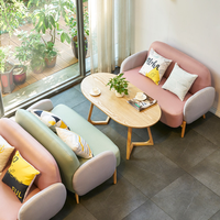 Ensembles de tables et chaises de salle à manger commerciales en gros, canapé banquette couleur personnalisée pour la restauration avec chaise et table de restaurant durables