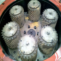 Machine à poudre de coque de noix de coco facile à utiliser, broyeur de sciure et de copeaux pour encens, poudre de sortie 60-350 mesh